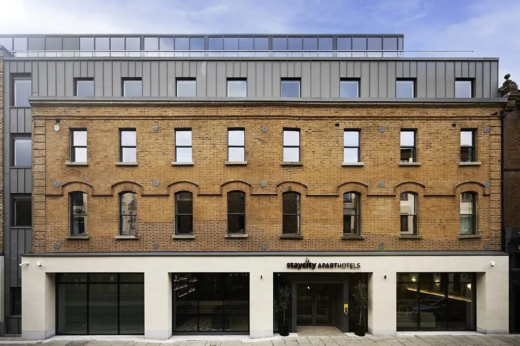 Francis Street Aparthotel