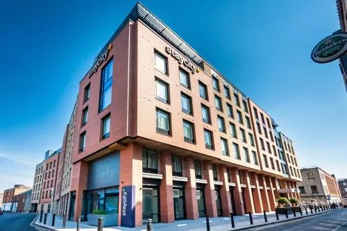 Little Mary Street Aparthotel